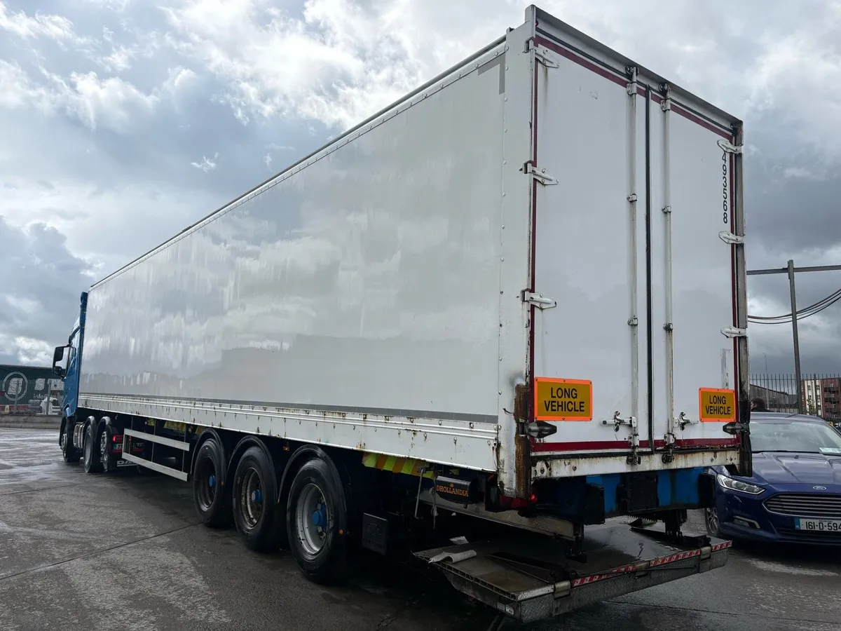 Storage box van - Image 1