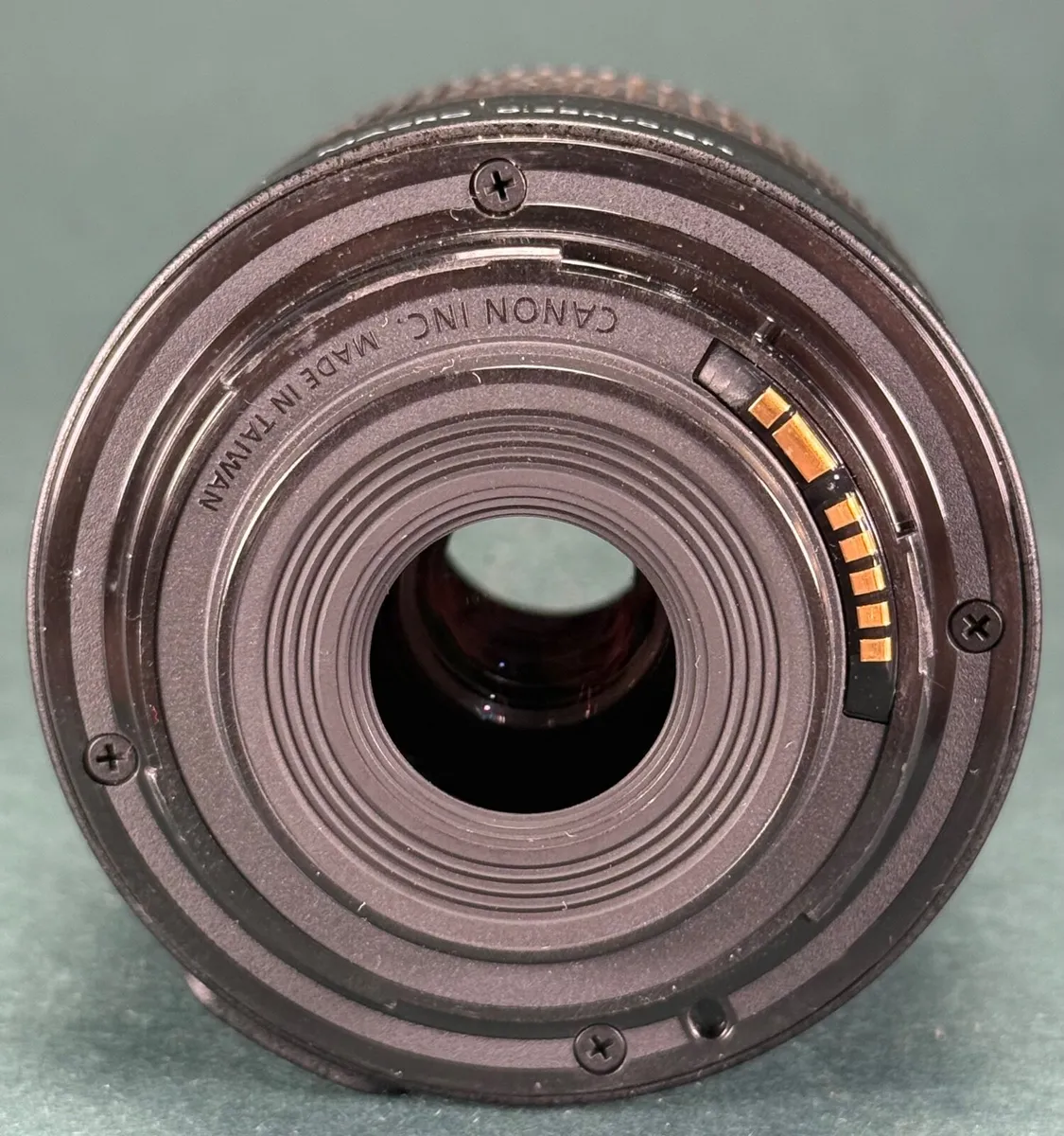 Canon EF-S 18-55mm f/3.5-5.6 lll - Image 3