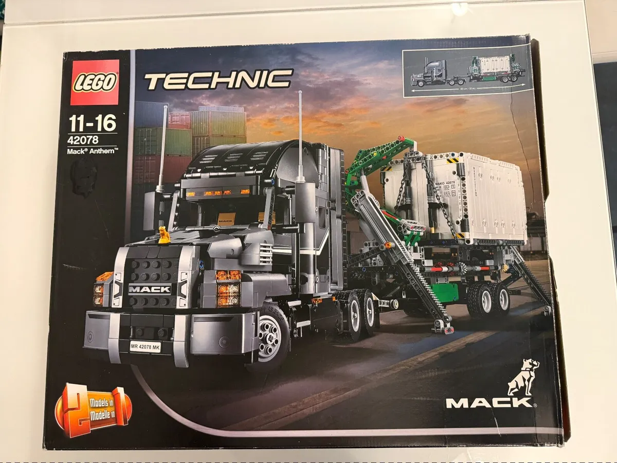 Lego truck Muck technic 42078 - Image 4