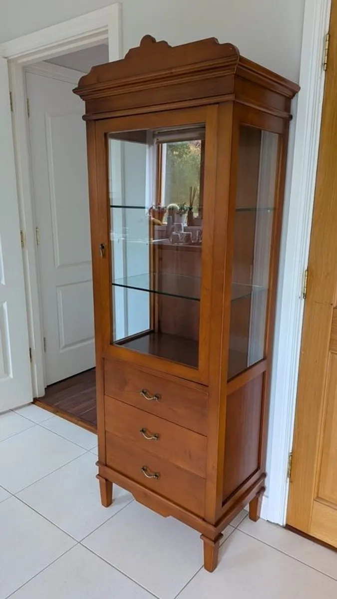 Display Cabinet - Image 2