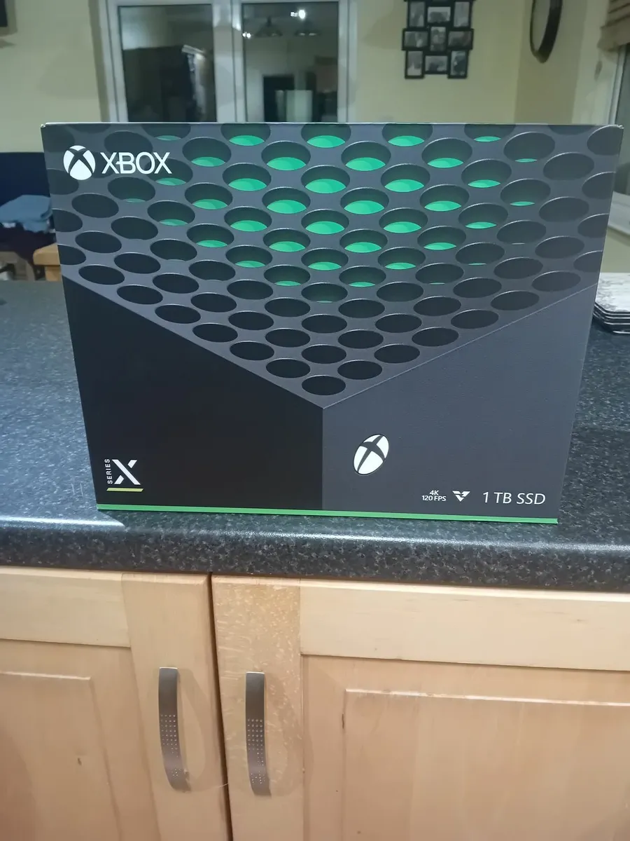 Xbox X Series - Image 1