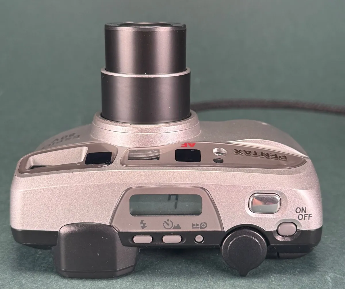 Pentax Espio 80V 35 mm film point and shoot camera - Image 3