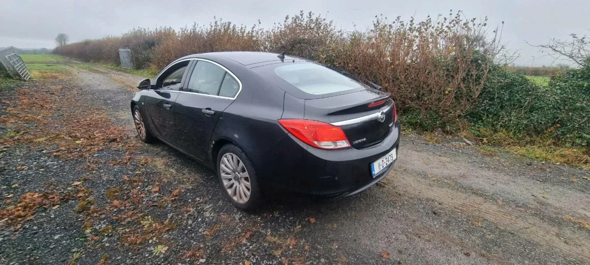 2011 insignia - Image 3