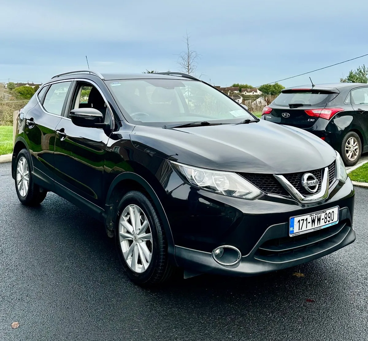 2017 (171) Nissan Qashqai 1.2 PETROL SV PANORAMIC - Image 3