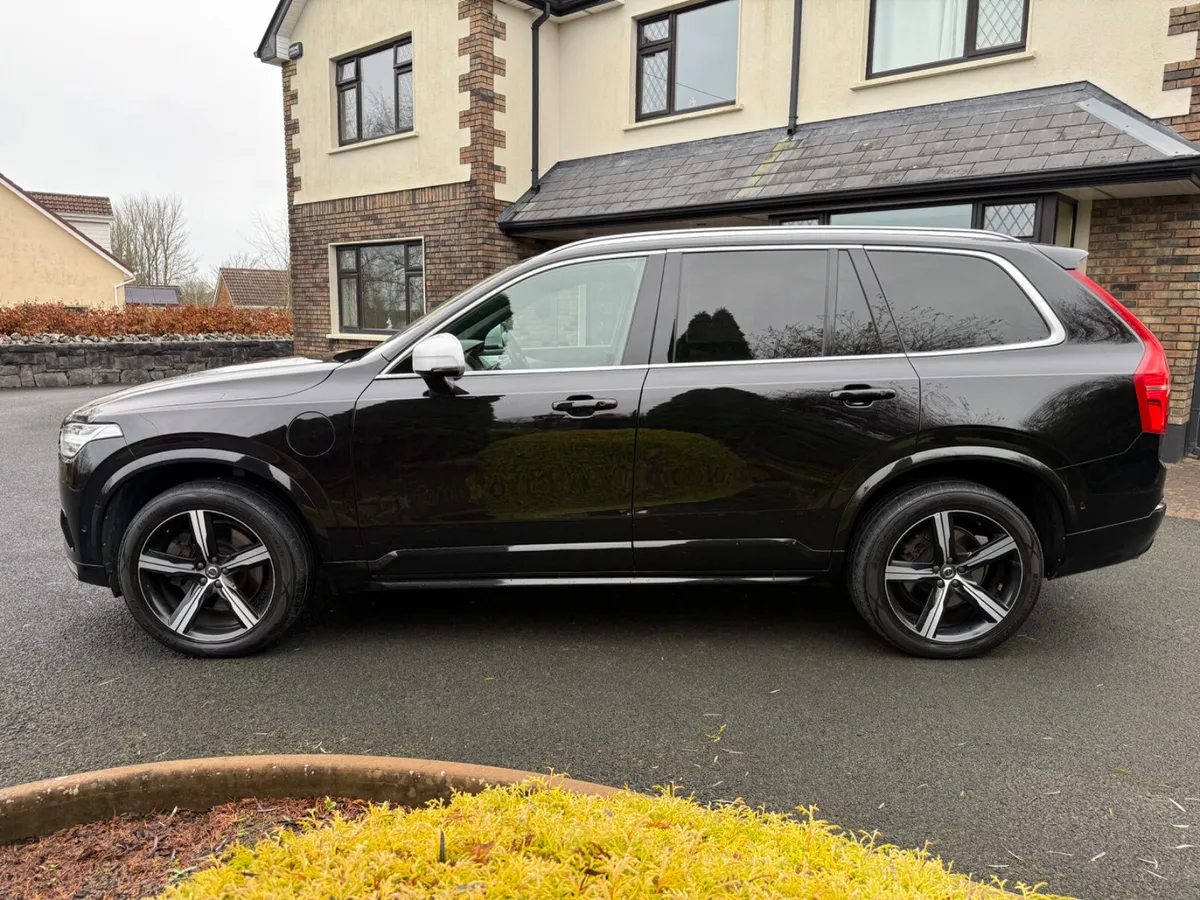 *Low Kms* Stunning 171 Volvo XC90 R-Design! - Image 4