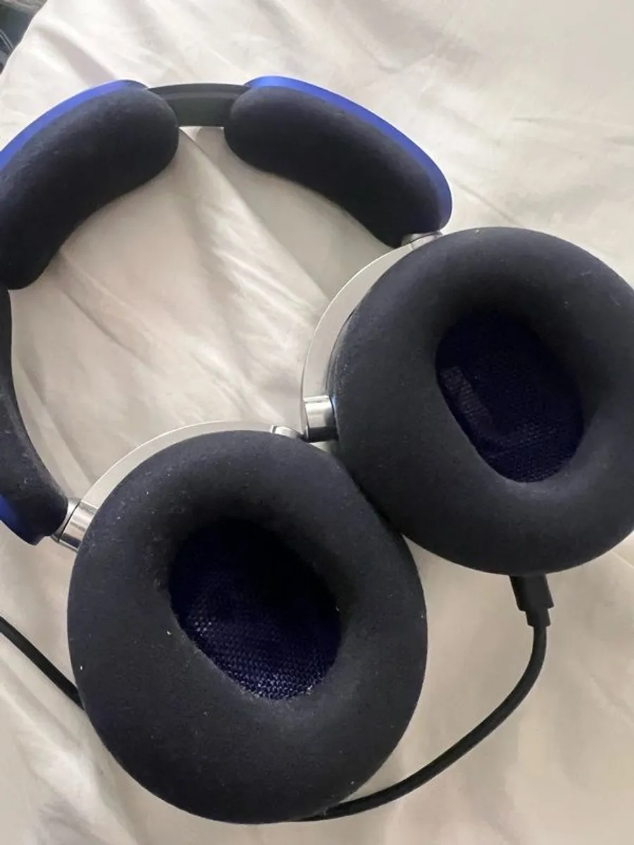 Dyson Zone Headphones - Image 3