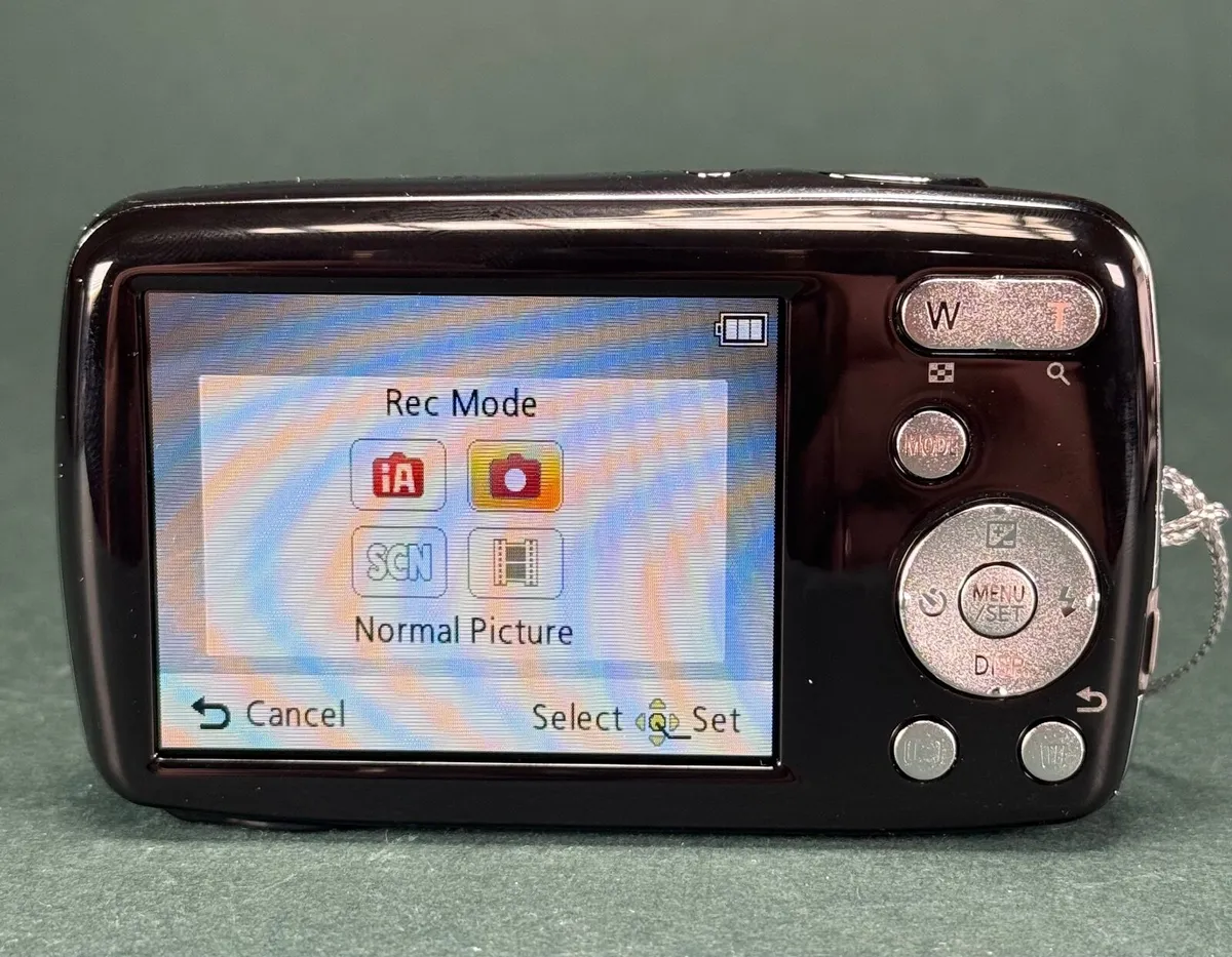 Panasonic Lumix DMC-S1 12.1 Mega Pixels Black - Image 4