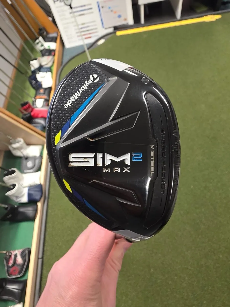 Taylormade Sim2 Max 4 Hybrid - Image 1