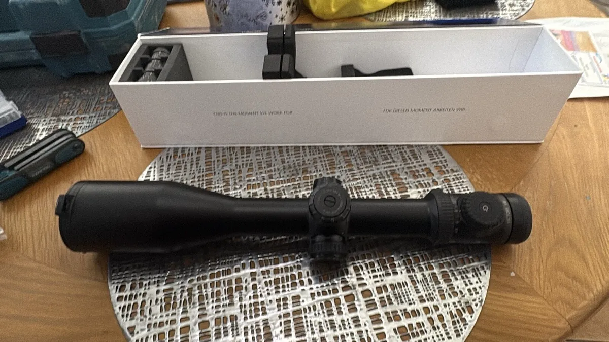 Zeiss V8 4.8-35x60 - Image 4