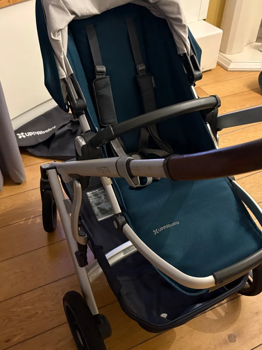 Uppababy Vista – Finn Colour (Toddler + bassinet) - Image 2