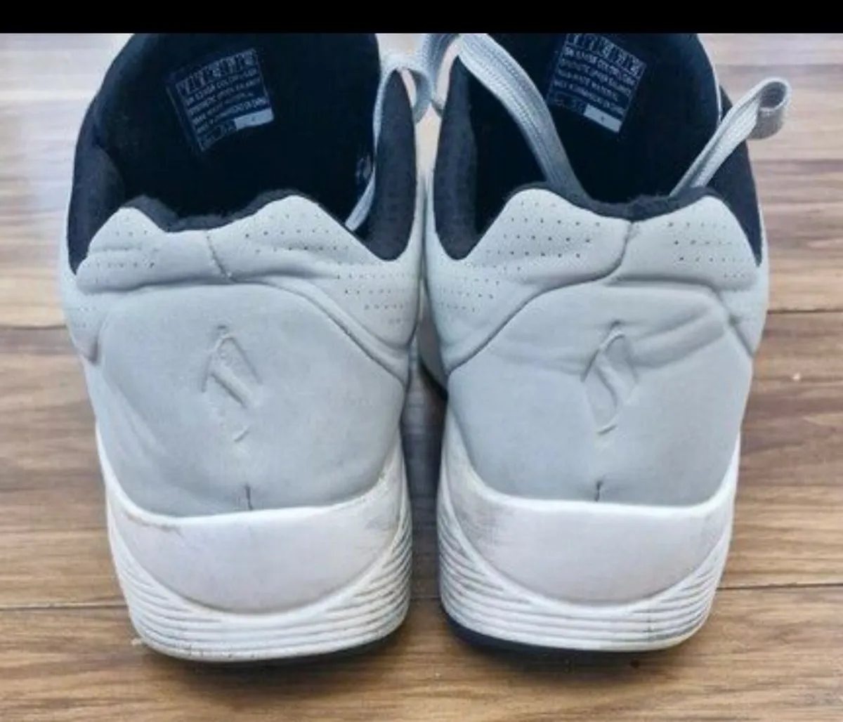 Uno, stand on Air! Sketchers size 8 - Image 3