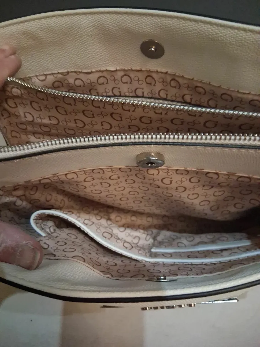 Genuine guess bag - Image 2