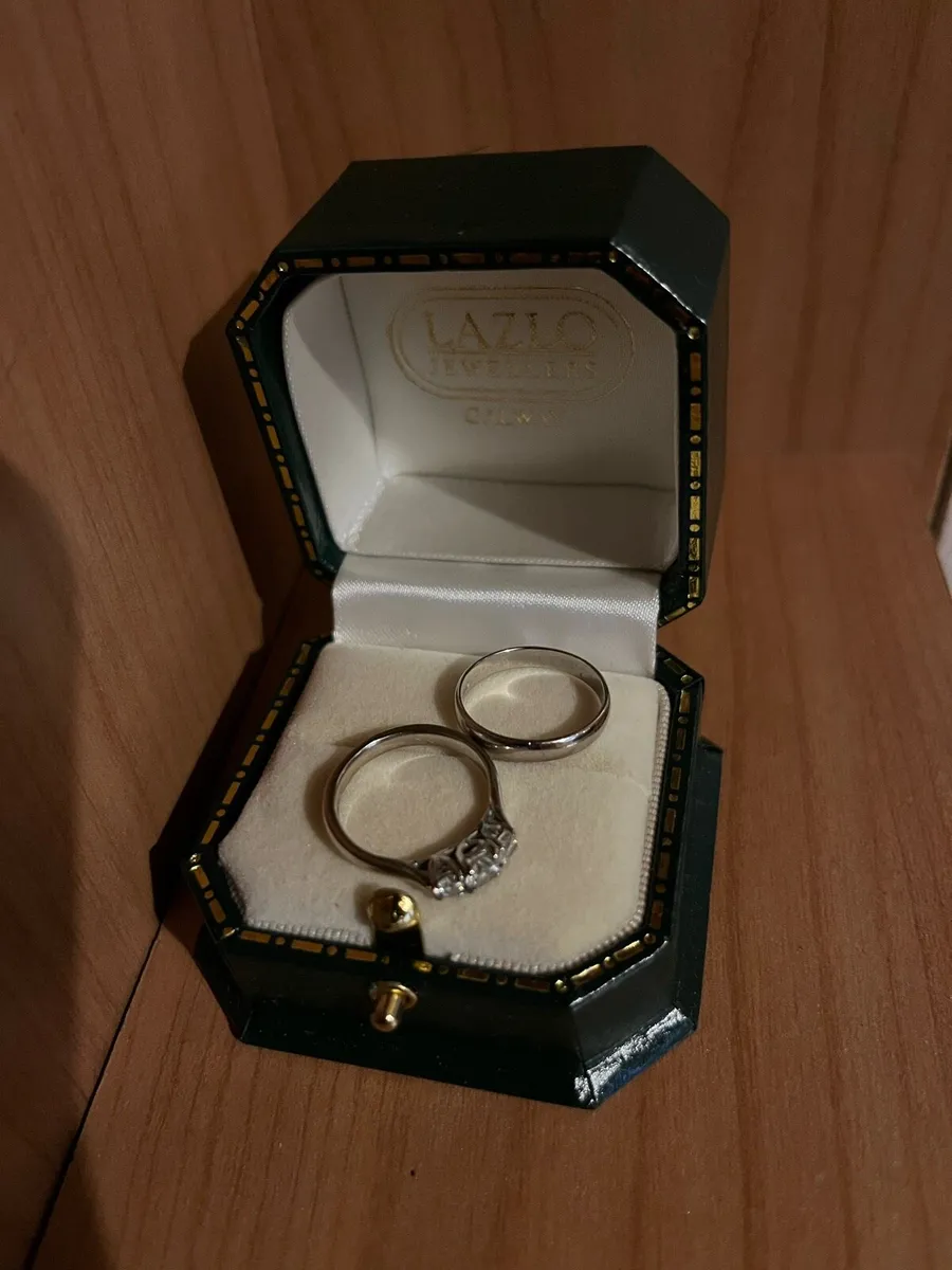 Engagement Ring & Wedding Band - Image 4