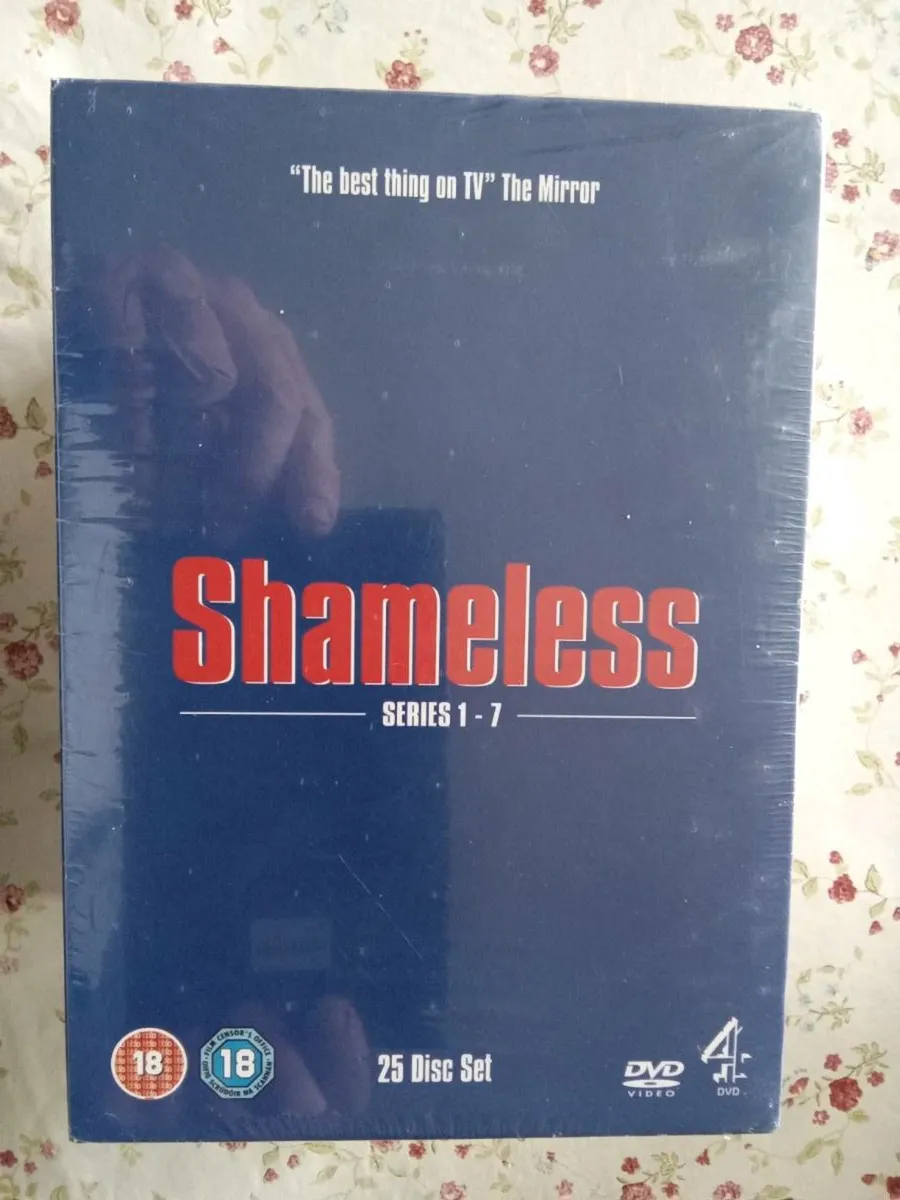 SHAMLESS DVD BOX SET - Image 1