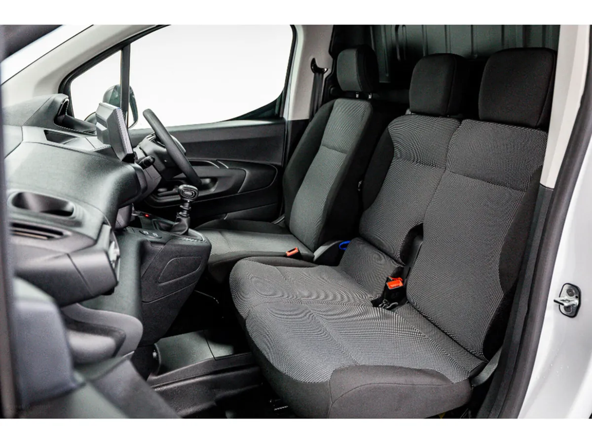Peugeot Partner *Reduced to Clear* Professional Pl - Image 4