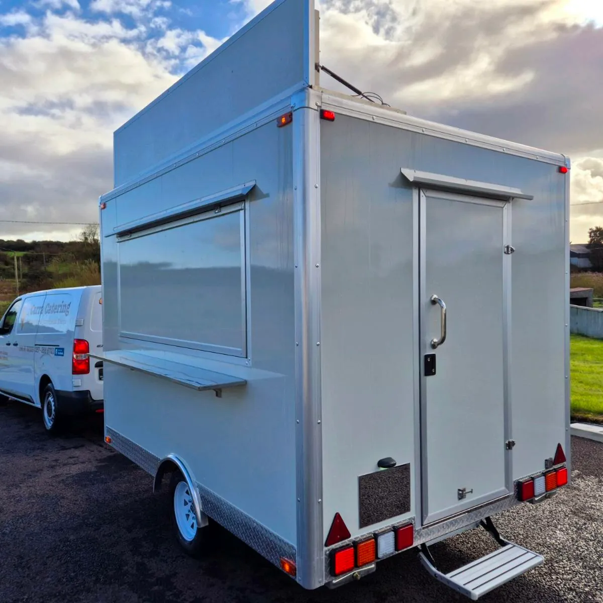 Catering units - Image 1