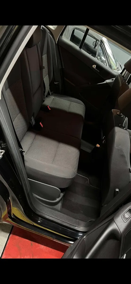 Volkswagen tiguan - Image 2
