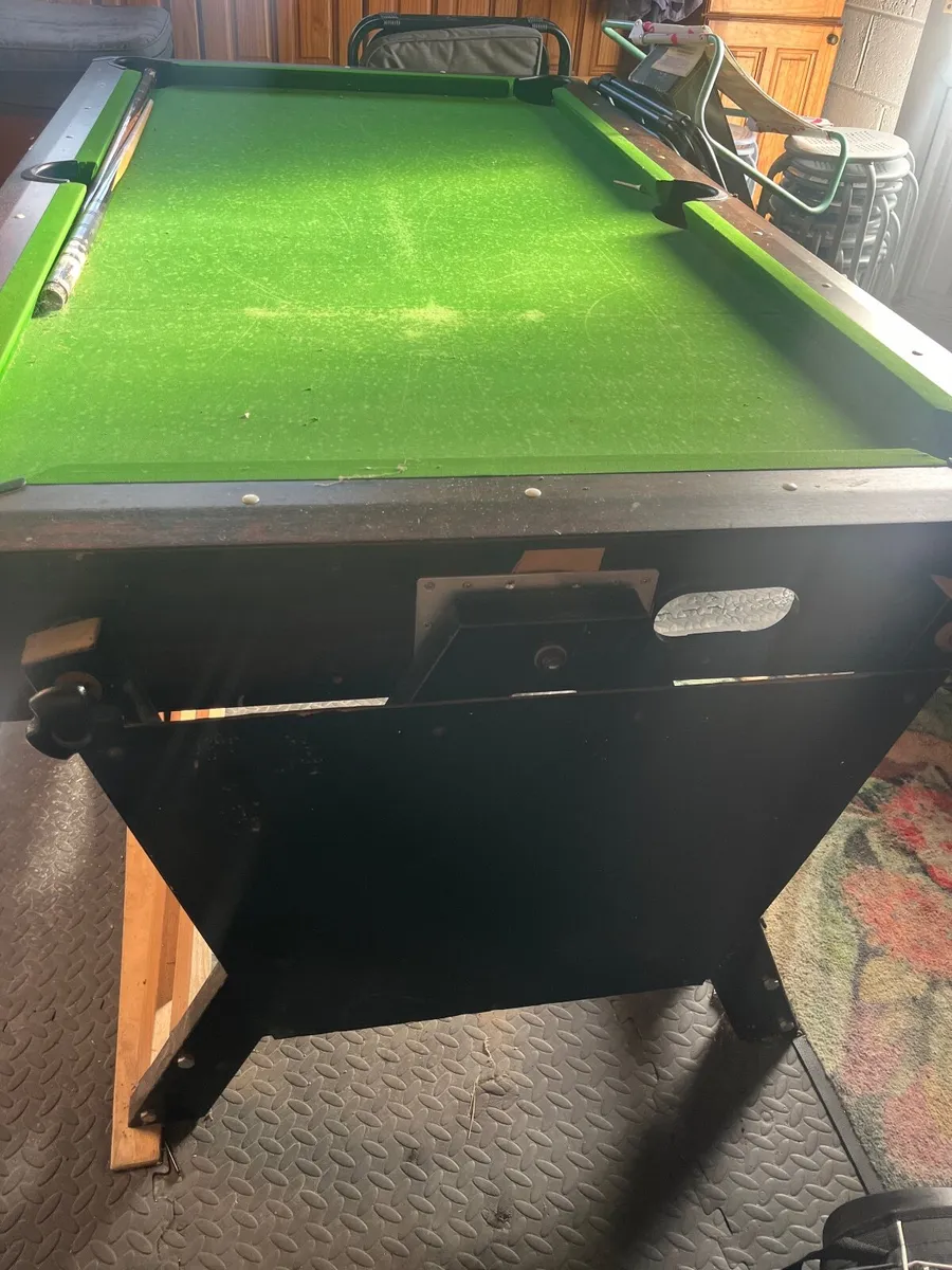 Pool table - Image 4