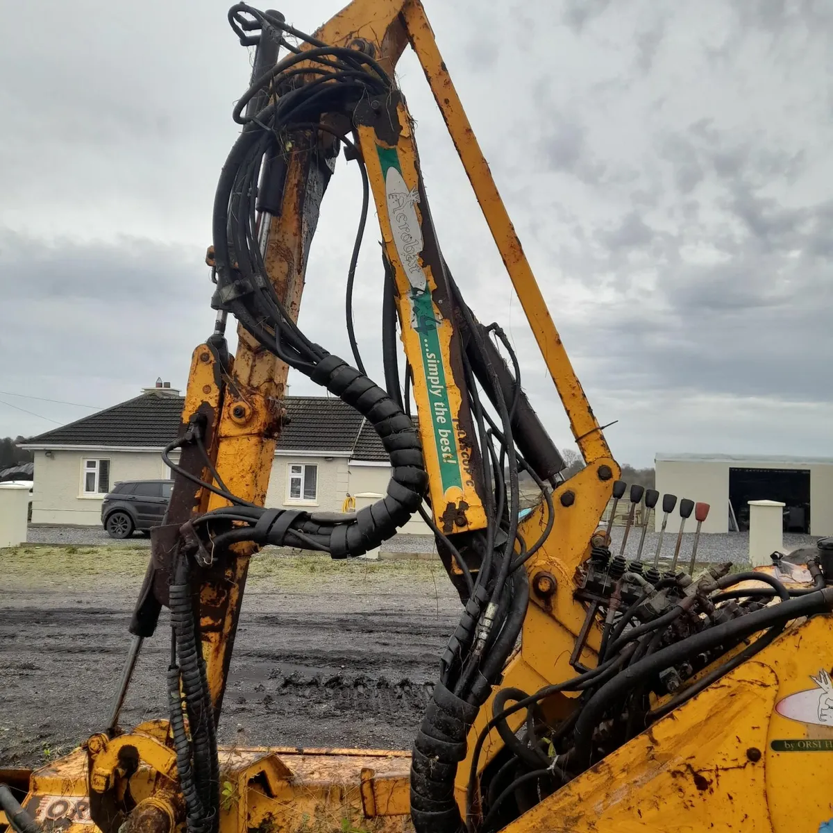 Hedge cutter. - Image 1