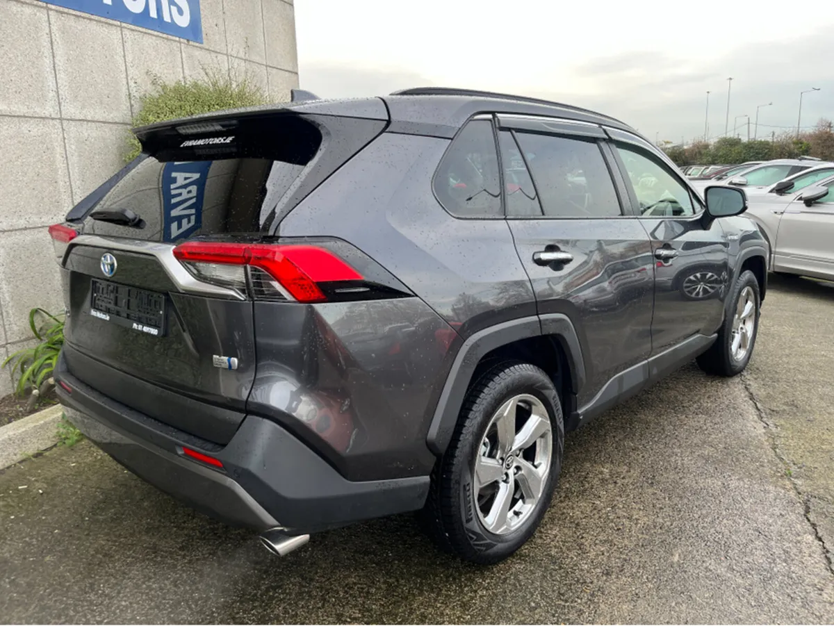 Toyota RAV4 G 4WD SOL AUTOAMTIC HYBRID 2.5 PETROL - Image 4
