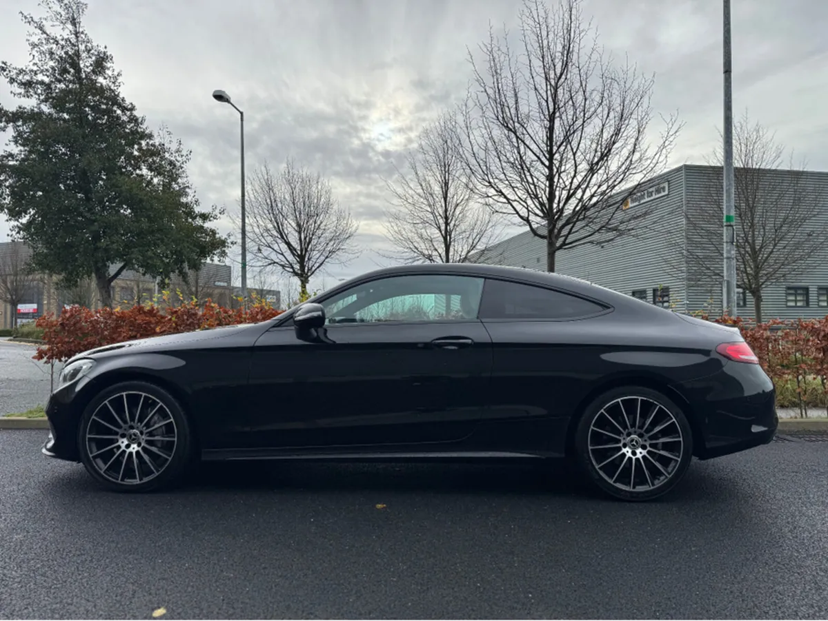 Mercedes-Benz C-Class C220d COUPE AMG SHADOW LINE - Image 2