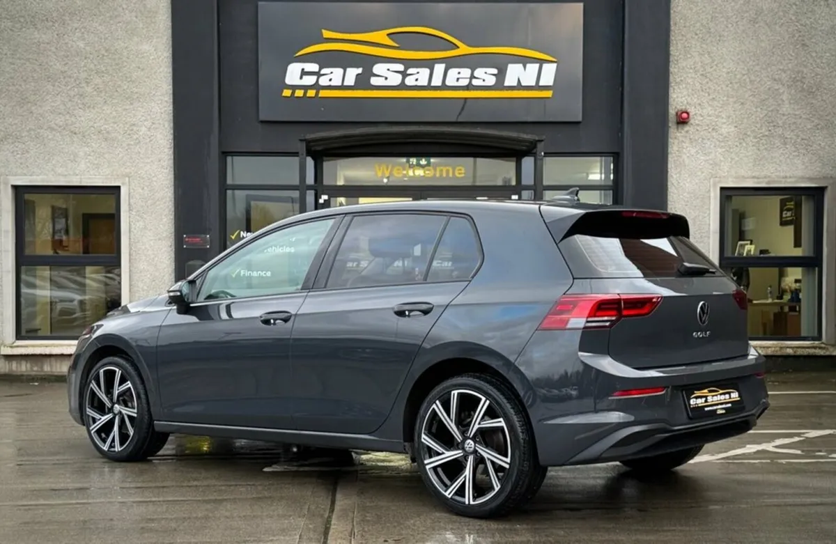 2.0 TDI Life Hatchback 5dr Diesel Manual Euro 6 (s - Image 4