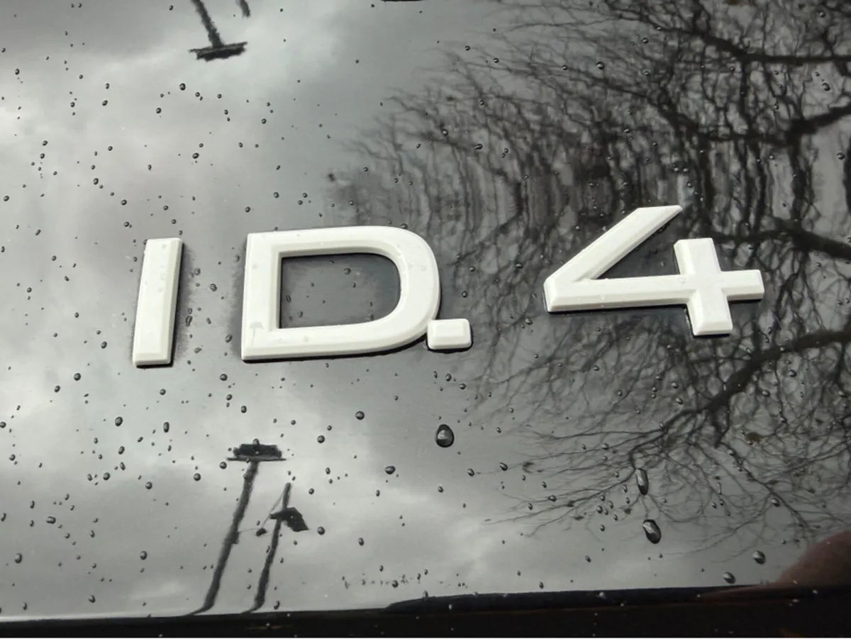 Volkswagen ID.4 77kWh LIFE PRO PERFORM 135kW Ch//J - Image 4