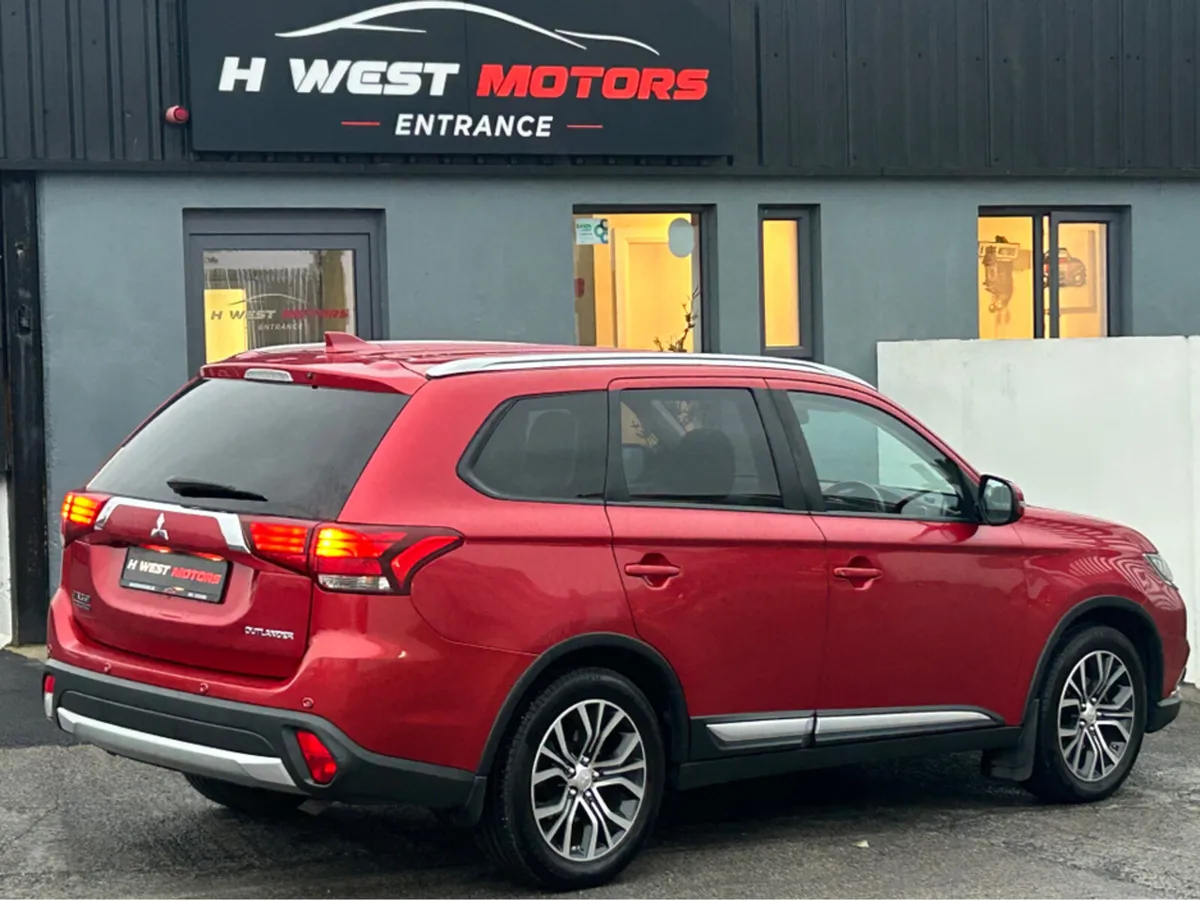 Mitsubishi Outlander OUTL 2WD 6MT 5SPEED 17MY 4DR - Image 3
