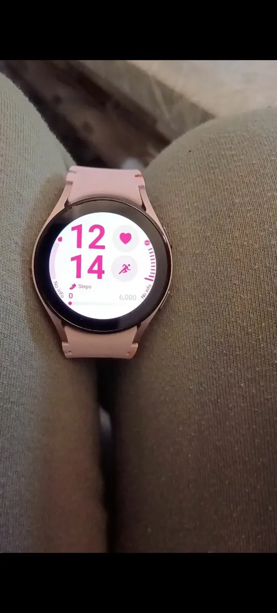 Smart watch - Image 2