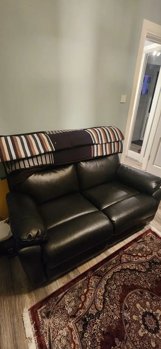 Black Leather Reclining Couches - Image 3