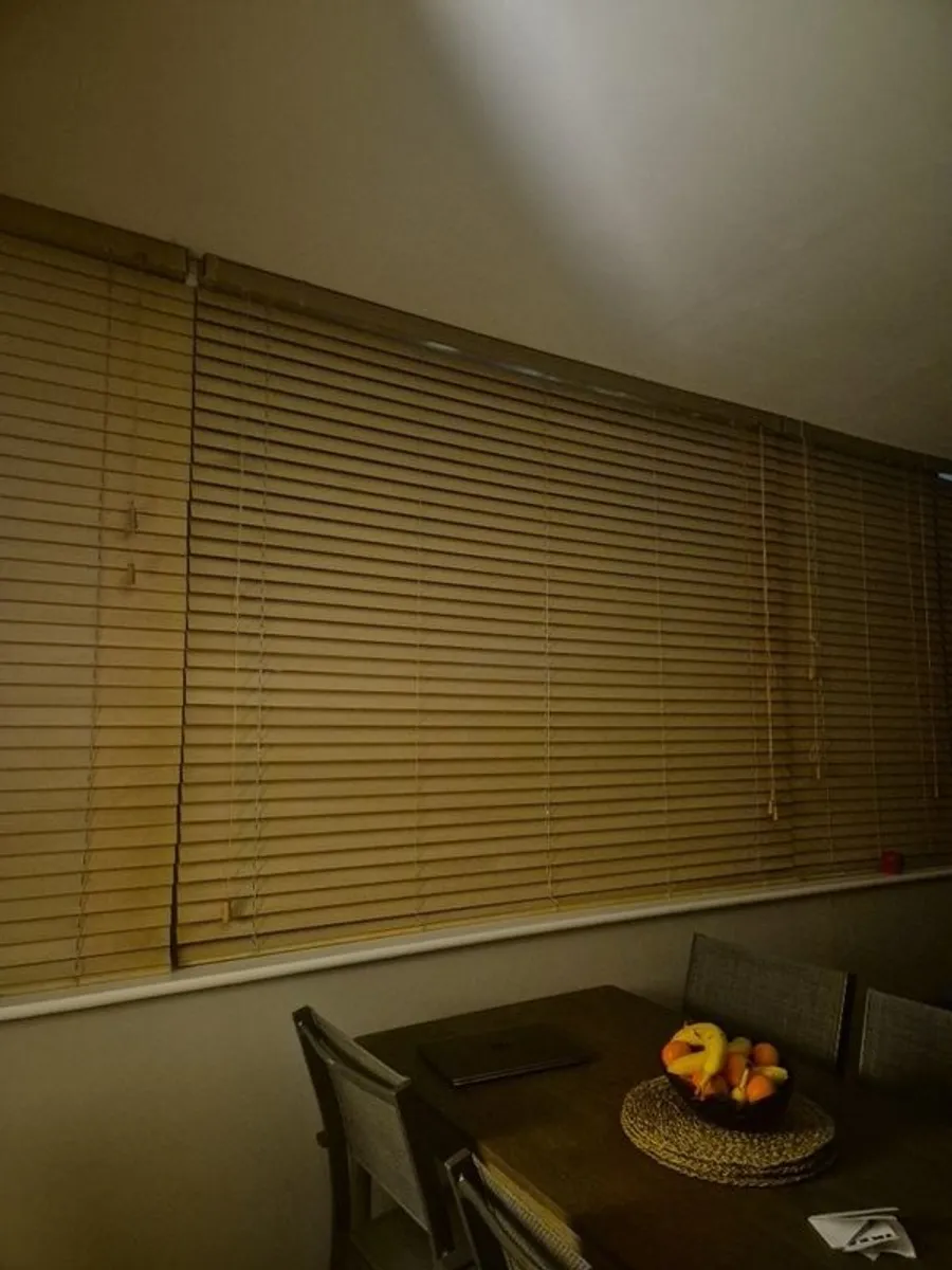 Wooden colour venetian blinds - Image 2