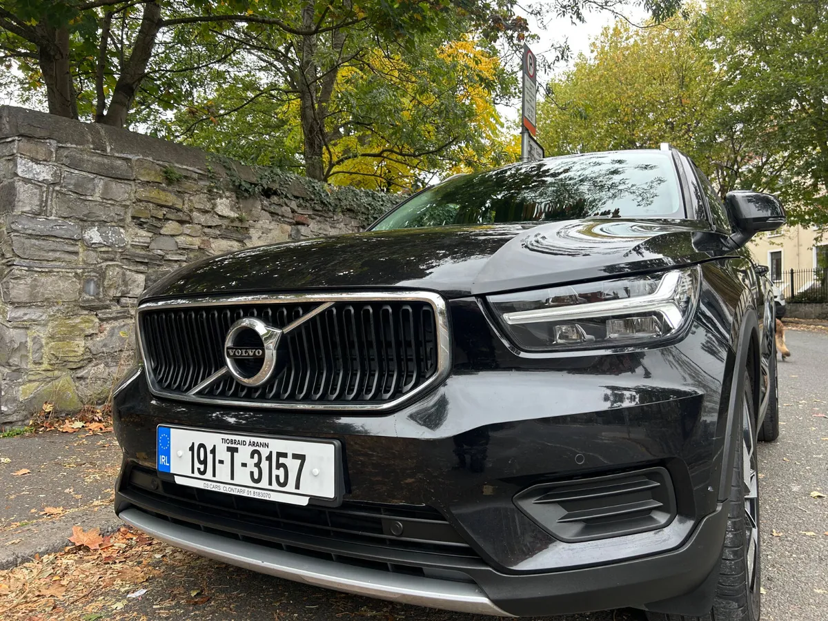 2019 VOLVO XC40  DIESEL SAT NAV NCT JANUARY 2027 - Image 1