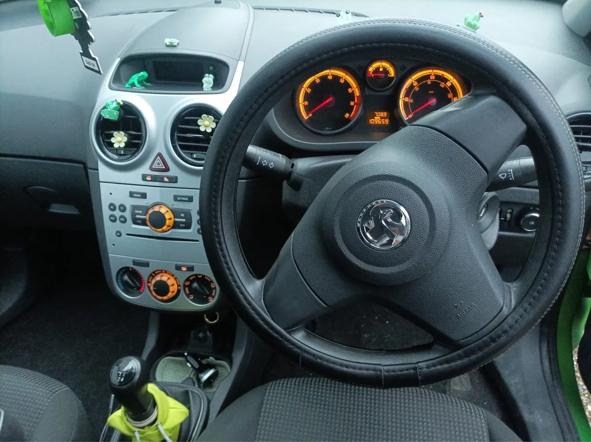 Vauxhall Corsa - Image 3