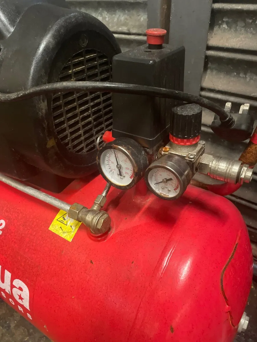 Air compressor - Image 2