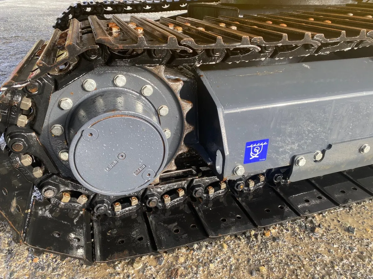 Komatsu pc56-7 - Image 2