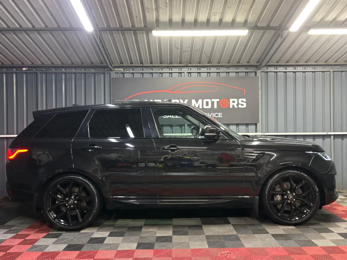 2022 221D Land Rover Range Rover Sport P400 HSE - Image 4