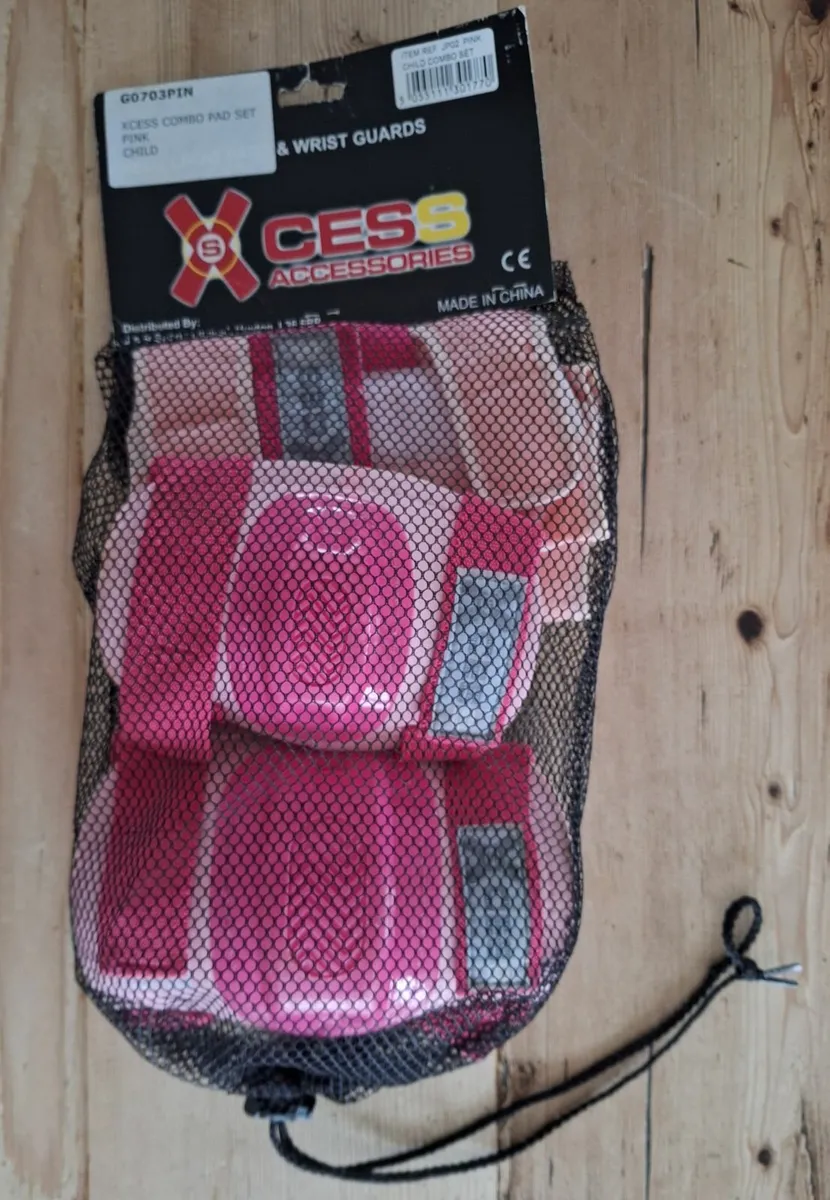 Childrens knee/elbow/wrist pads - Image 3