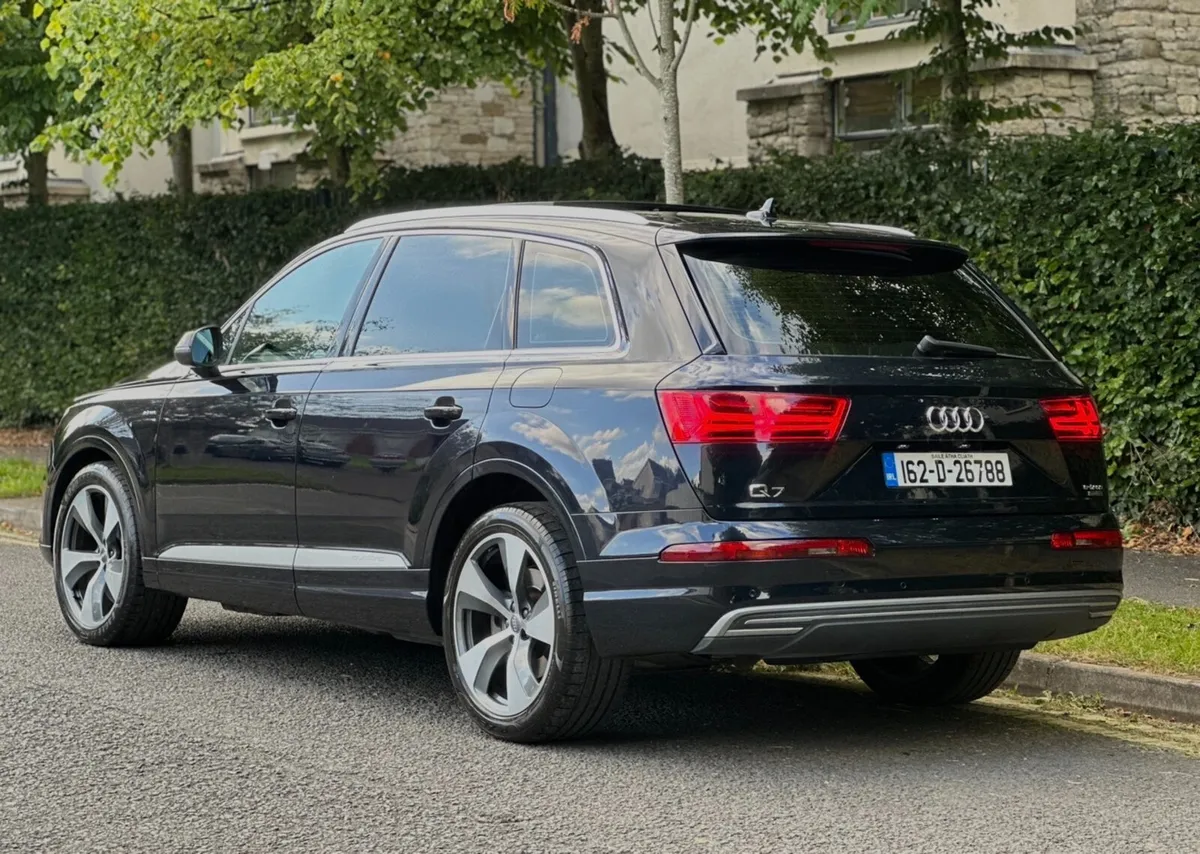 Audi Q7 3.0 Diesel Hybrid - Image 3
