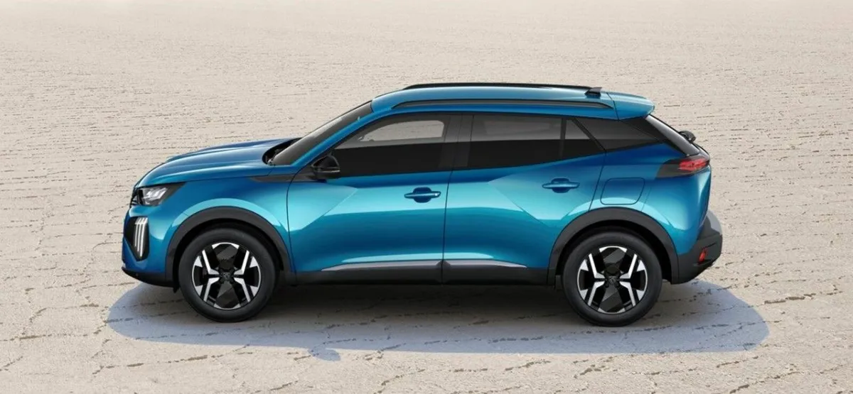 Peugeot 2008 1.2 ALLURE HYBRID AUTO *€500 DUNNES V - Image 4