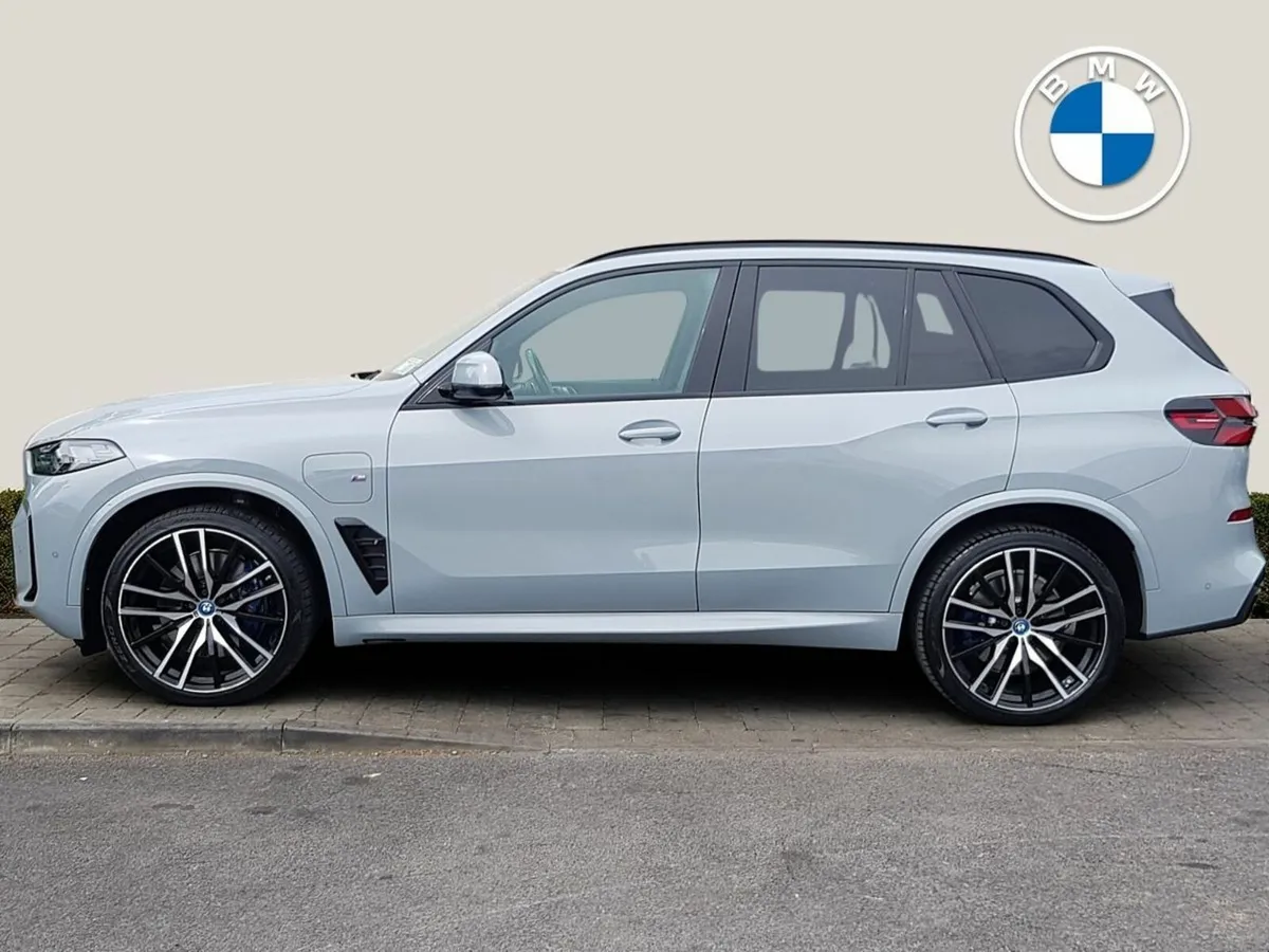 BMW X5 xDrive50e M Sport Pro - Image 3