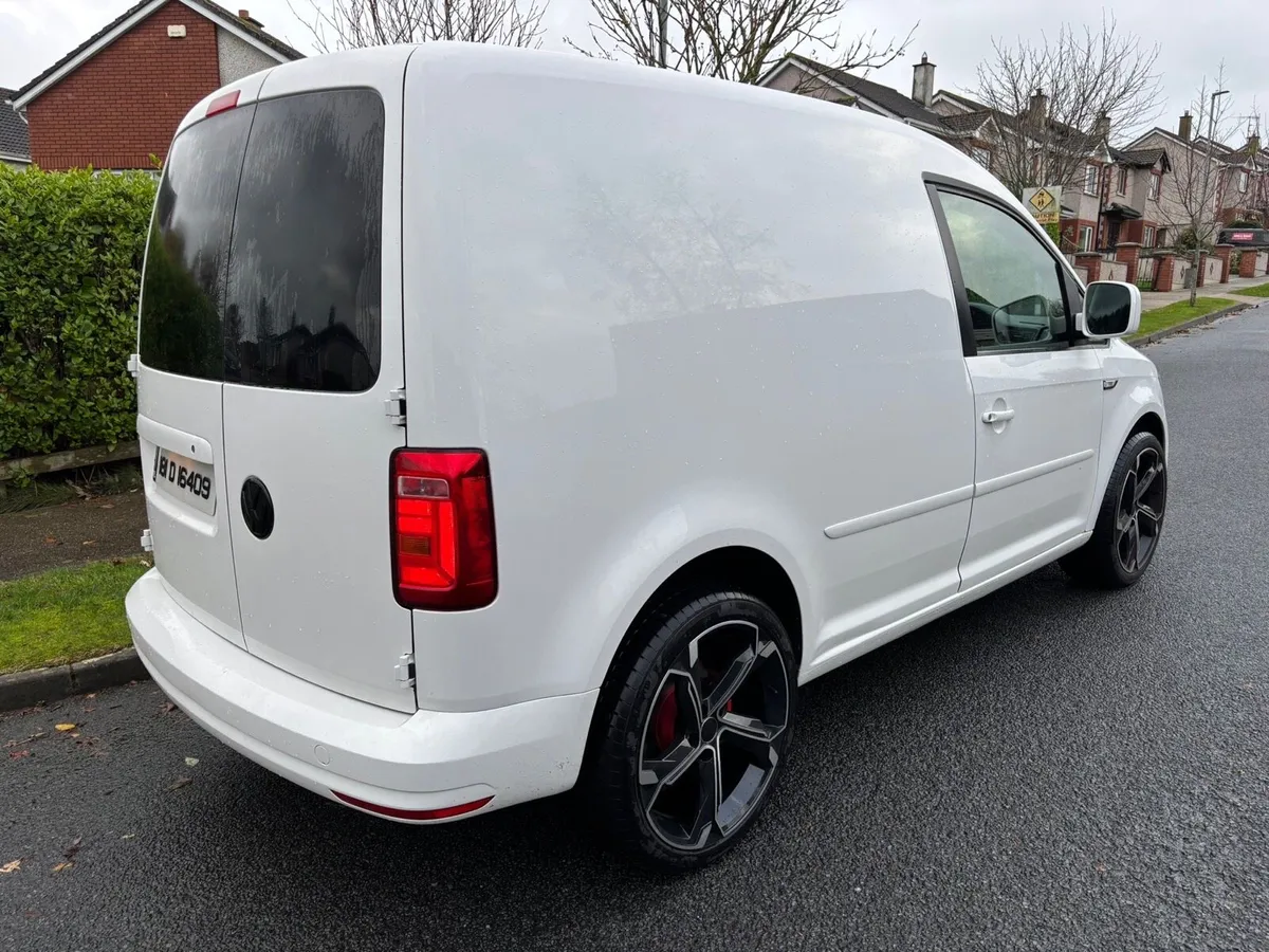 Volkswagen Caddy 2.0 - Image 4