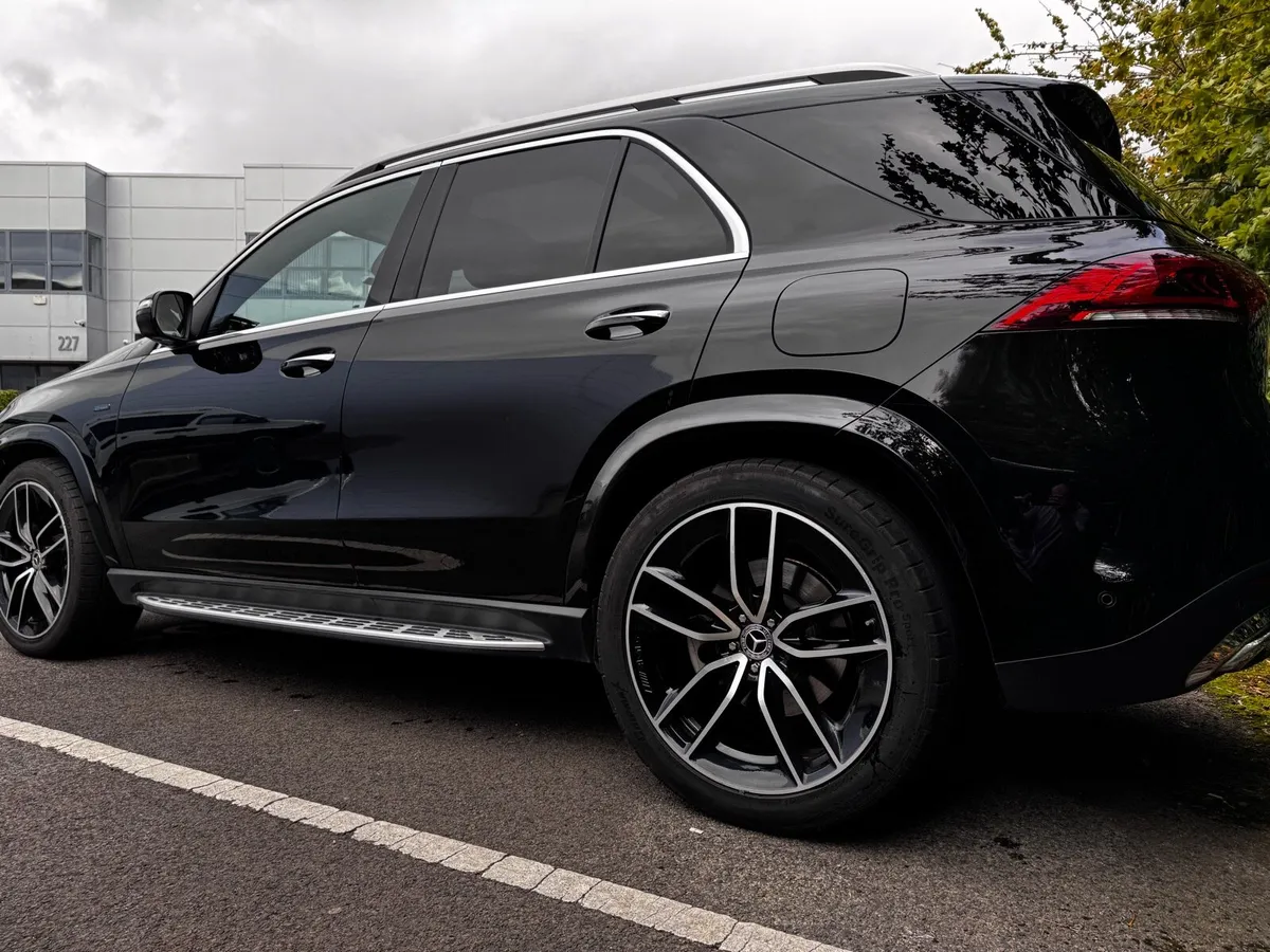 Mercedes Benz GLE - N1 5 seater crew cab - Image 3
