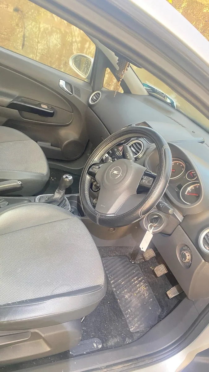 Opel corsa 1.2 - Image 4