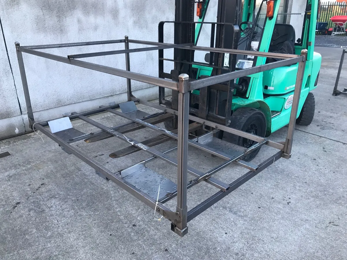 STEEL CAGES / FRAMES FOR WORKBENCHES - Image 3