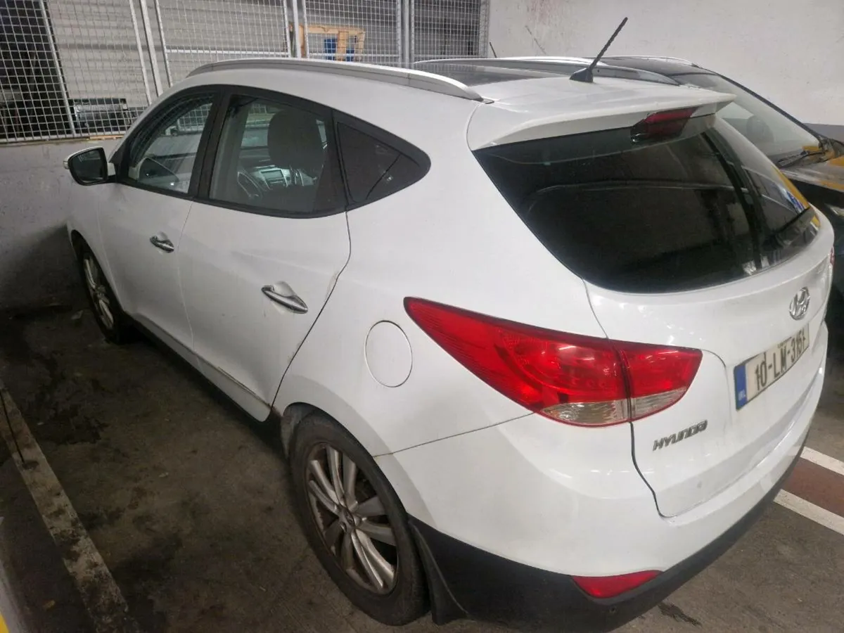 Hyundai ix35 and Ford focus - Image 1