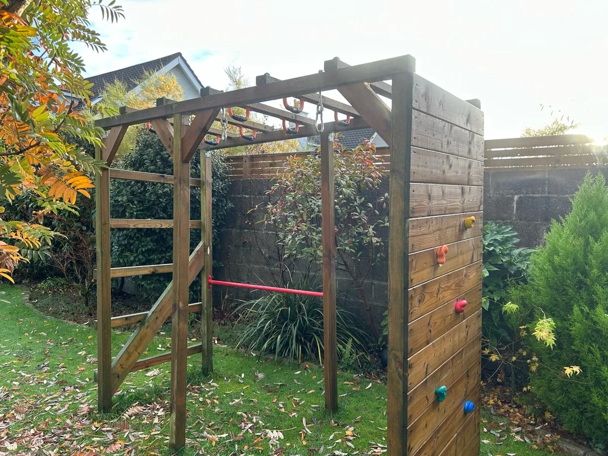 Climbing Frame - Image 3