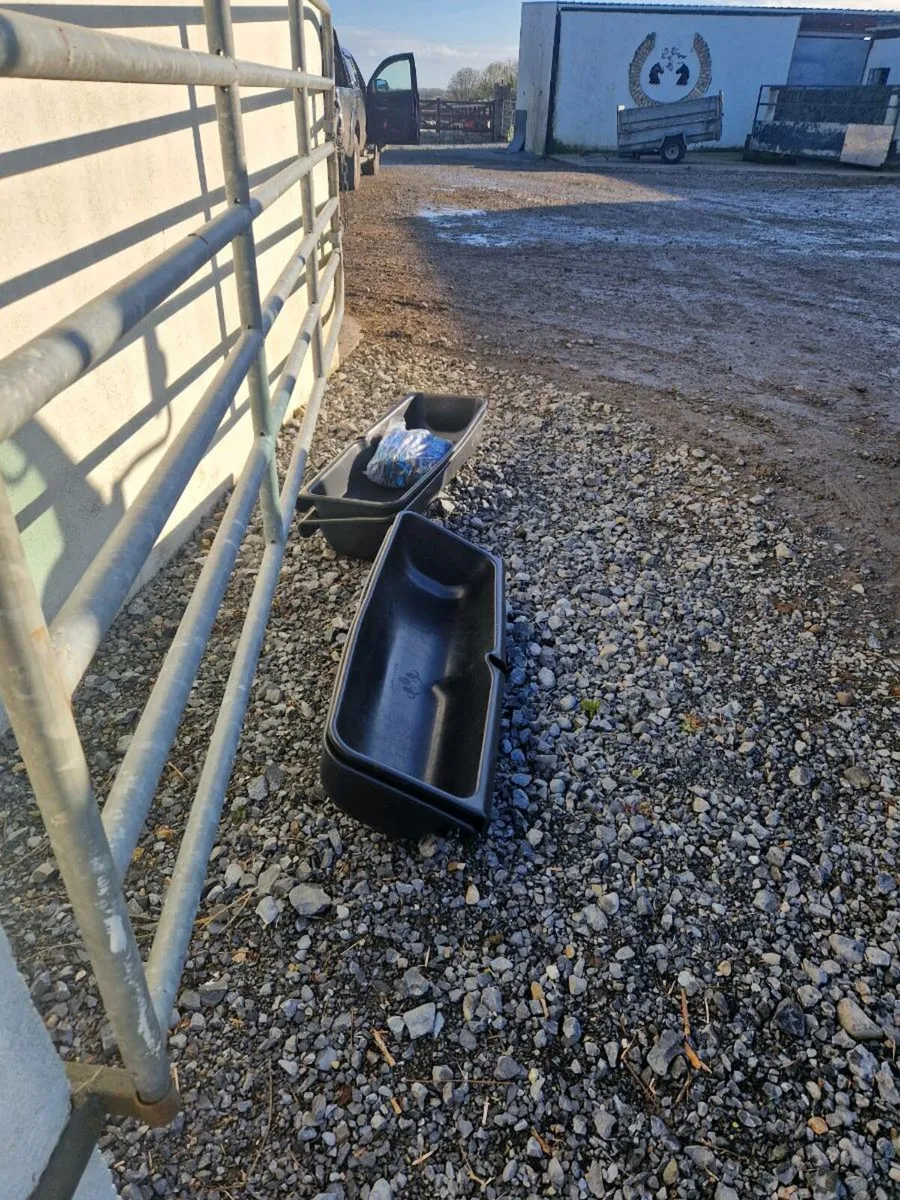 Feeding trucks - Image 2