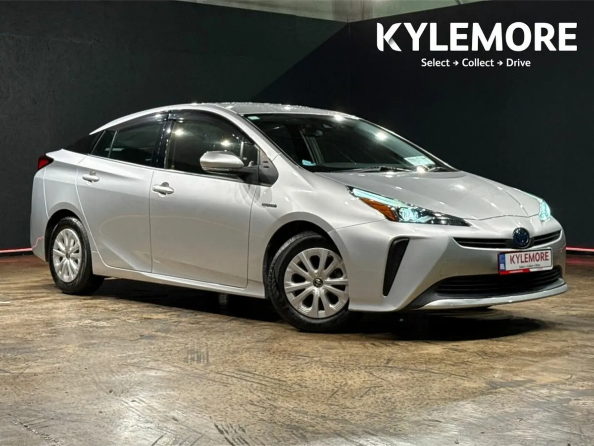 Toyota Prius HYBRID 1.8L AUTOMATIC - REVERSE CAMER - Image 1