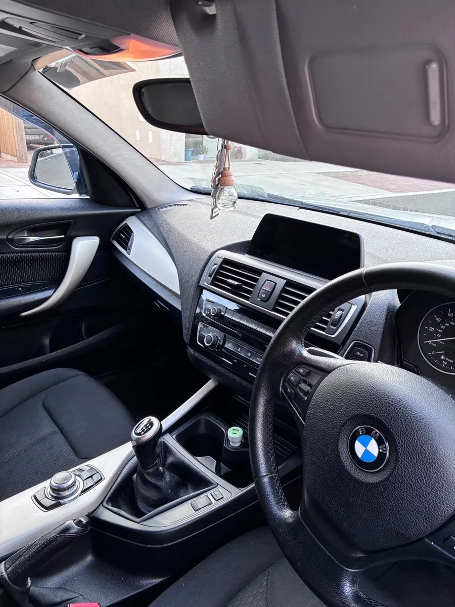 BMW 1-Series 2016 - Image 2