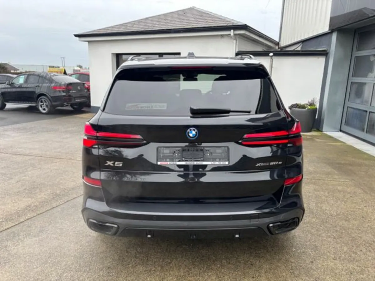 BMW X5 X DRIVE 50E M SPORT PRO & TECH PACK - Image 3